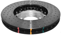 DBA 2008 Porsche Cayenne (دوار أمامي مقاس 368 مم) دوار أمامي مثقوب بشكل متقاطع من سلسلة 5000 مع غطاء فضي