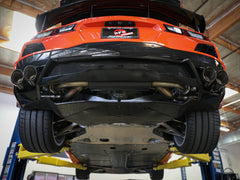إطار aFe MACH Force-Xp مقاس 3 بوصات إلى 2-1/2 بوصة 304SS Cat-Back 2020 Chevy Corvette (C8) 6.2 لتر - طرف من ألياف الكربون
