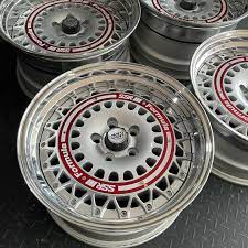 SSR Formula Aero Mesh 18X10.5 +18 Offset NR-Disk 5x114.3 Formula Silver Wheel (S/O - NO CANCEL)