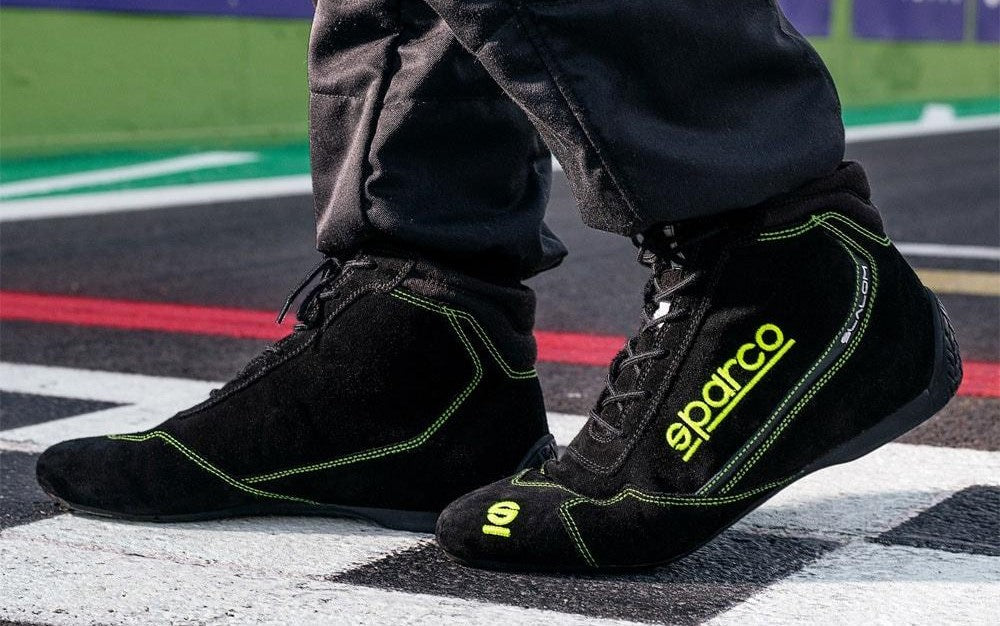 A Beginner’s Guide to Performance Racing Gear: What You Need to Know ...