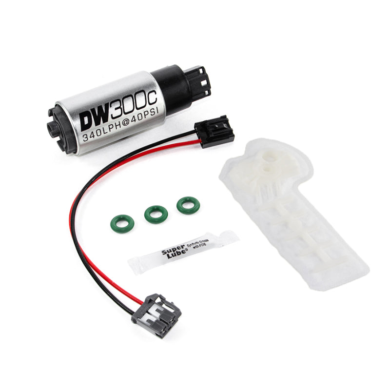 مضخة وقود مدمجة DW300C بقوة 340 لتر/ساعة من DeatschWerks مع مجموعة إعداد RSX 02-06 (بدون مشابك التثبيت)