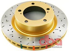 DBA 07+ Toyota Landcruiser 200 Series دوار أمامي مثقوب ومشقوق من سلسلة 4000