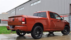 كورسا 09-14 دودج رام 1500 4.7 لتر/5.7 لتر V8 رباعية الدفع/كابينة مزدوجة/صندوق خلفي أسود بمخرجين خلفيين للعادم