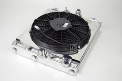 مشعاع نصفي عالمي CSF مزود بـ 16AN وتركيبات سهلة الارتداء/مروحة وغطاء SPAL مقاس 12 بوصة