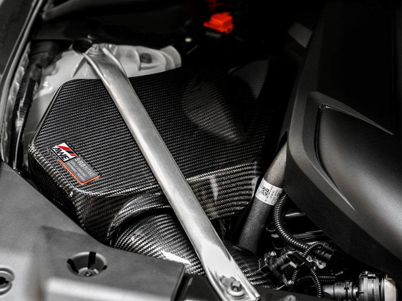 غطاء مدخل الهواء الكربوني لسيارة تويوتا GR Supra S-FLO موديل 2020+ من AWE Tuning
