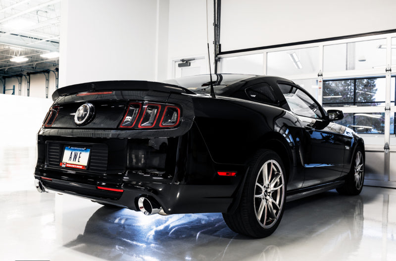 نظام عادم AWE Tuning S197 Mustang GT Axle-back - إصدار Touring (أطراف من الكروم الفضي)