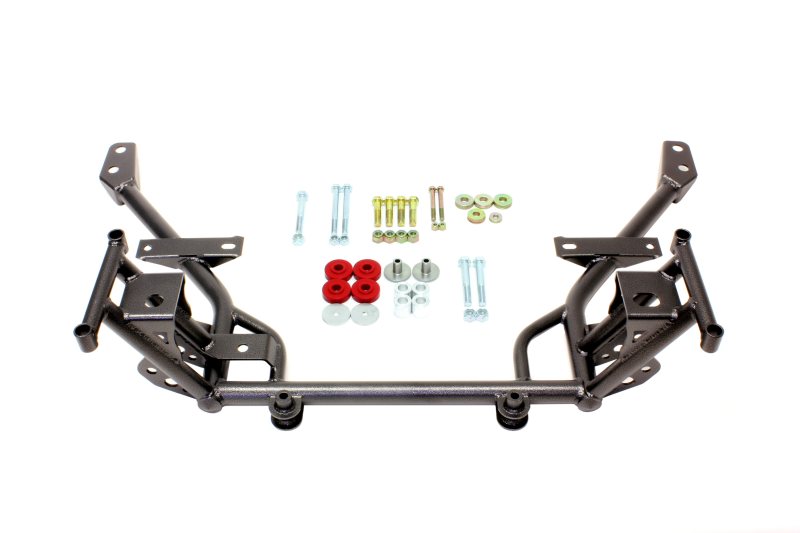 BMR 05-14 S197 Mustang K-Member مع حامل محرك مخفض مقاس 1/2 بوصة وحوامل رف قياسية - لون أسود Hammertone