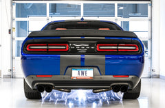 AWE Tuning 2017+ Challenger 5.7 Touring Edition Exhaust - غير رنيني - نصائح رباعية سوداء ماسية