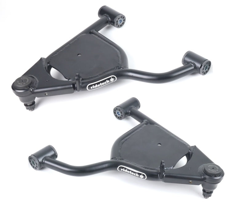 استخدام الجزء السفلي الأمامي من طراز Ridetech 99-06 Chevy Silverado StrongArms مع CoolRide